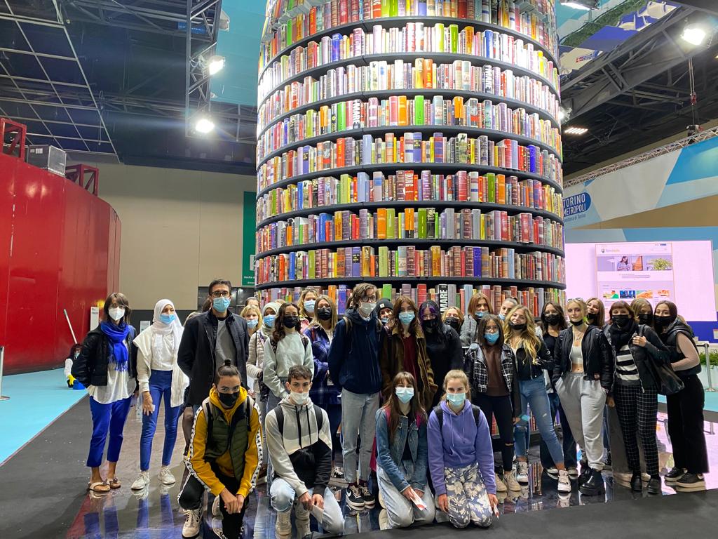 Undici classi del Liceo Soleri Bertoni alla Fiera del Libro