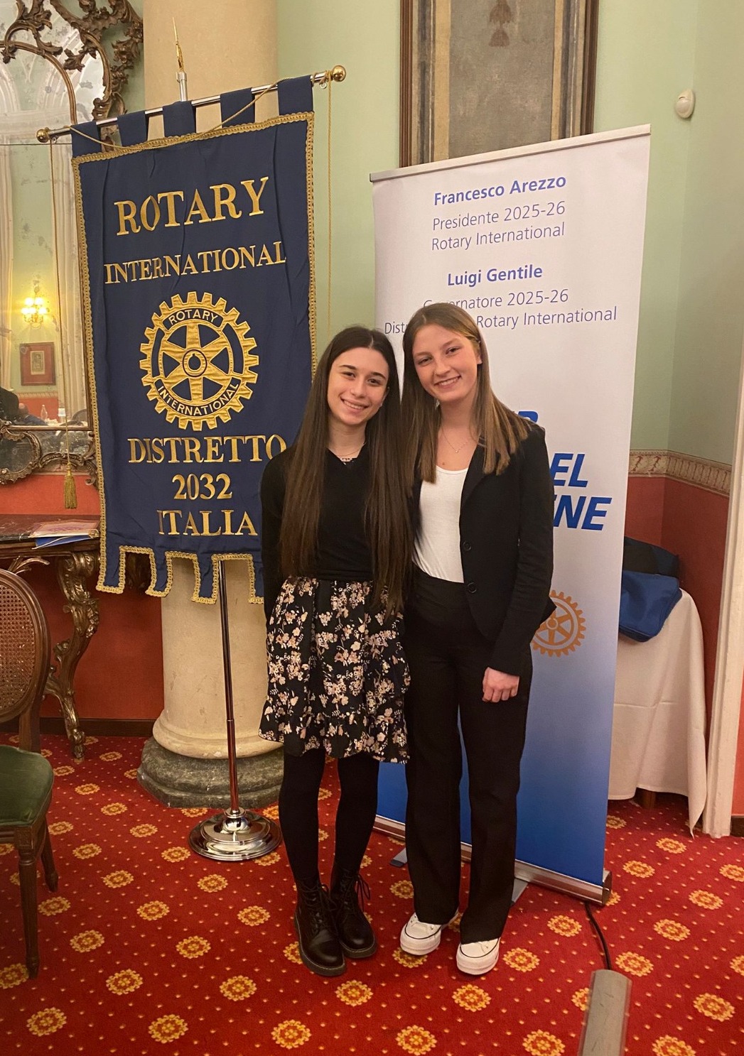DUE STUDENTESSE DEL LICEO SOLERI BERTONI AL PROGETTO “CREATIVI SI DIVENTA” DEL ROTARY.