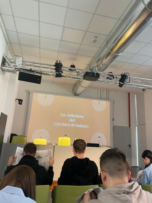 Un incontro formativo con il mondo del giornalismo locale A scuola d’informazione: incontro con il Corriere di Saluzzo